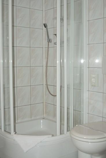 بوزنان Hotel 222 الغرفة الصورة
